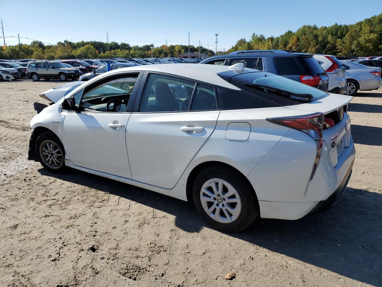 2016 Toyota Prius - Image 2
