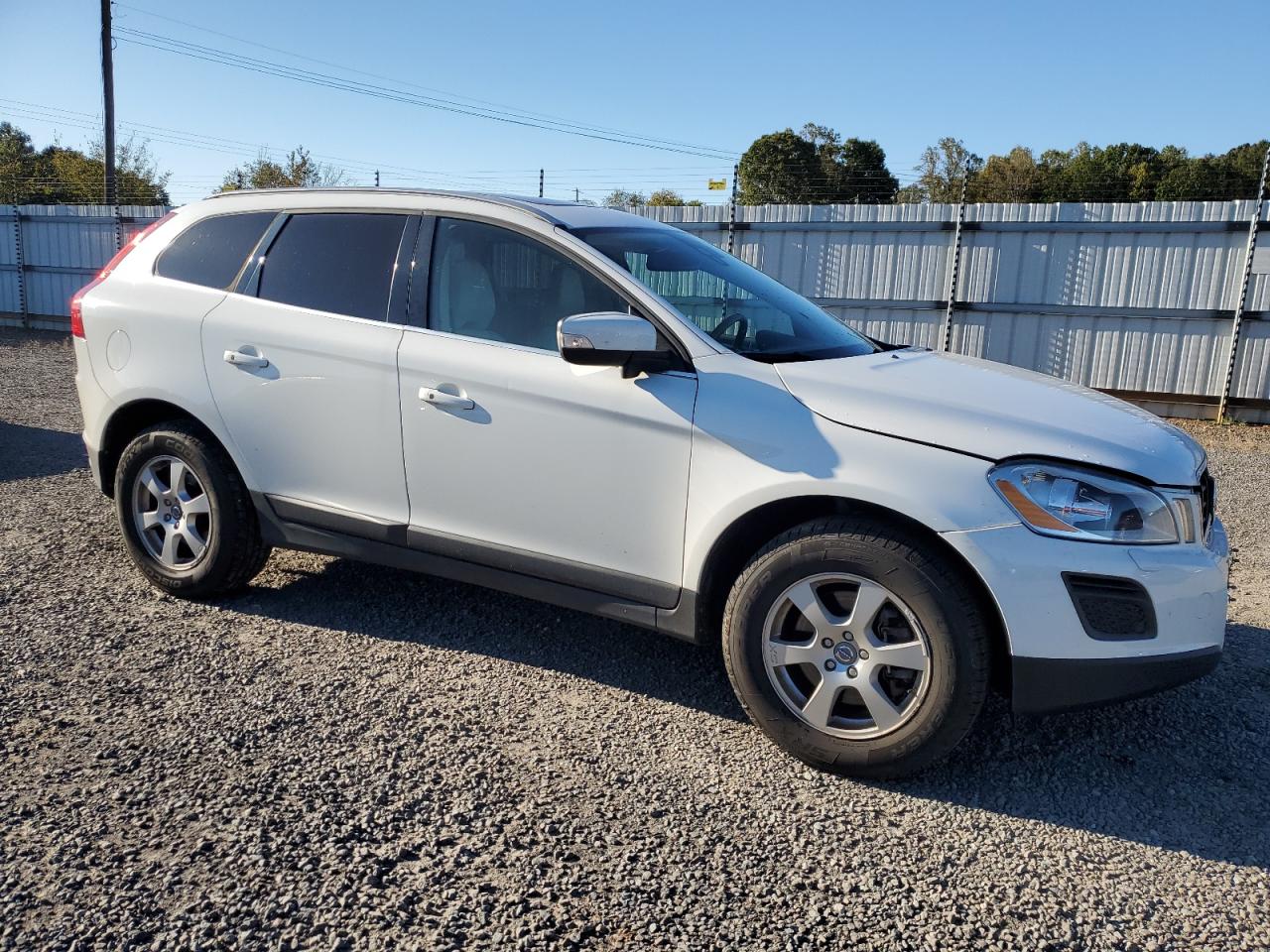 2011 Volvo Xc60 3.2 VIN: YV4952DZ0B2198418 Lot: 76264844