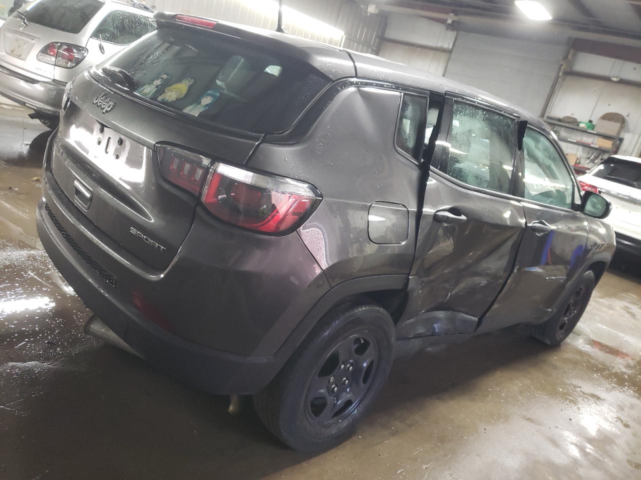 2018 Jeep Compass - Image 3
