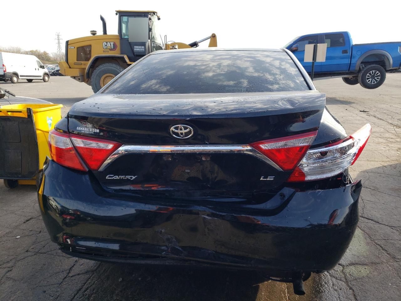 2015 Toyota Camry - Image 6