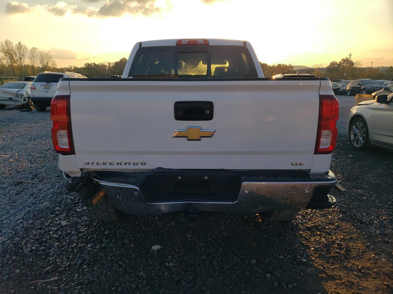 2018 Chevrolet Silverado - Image 6