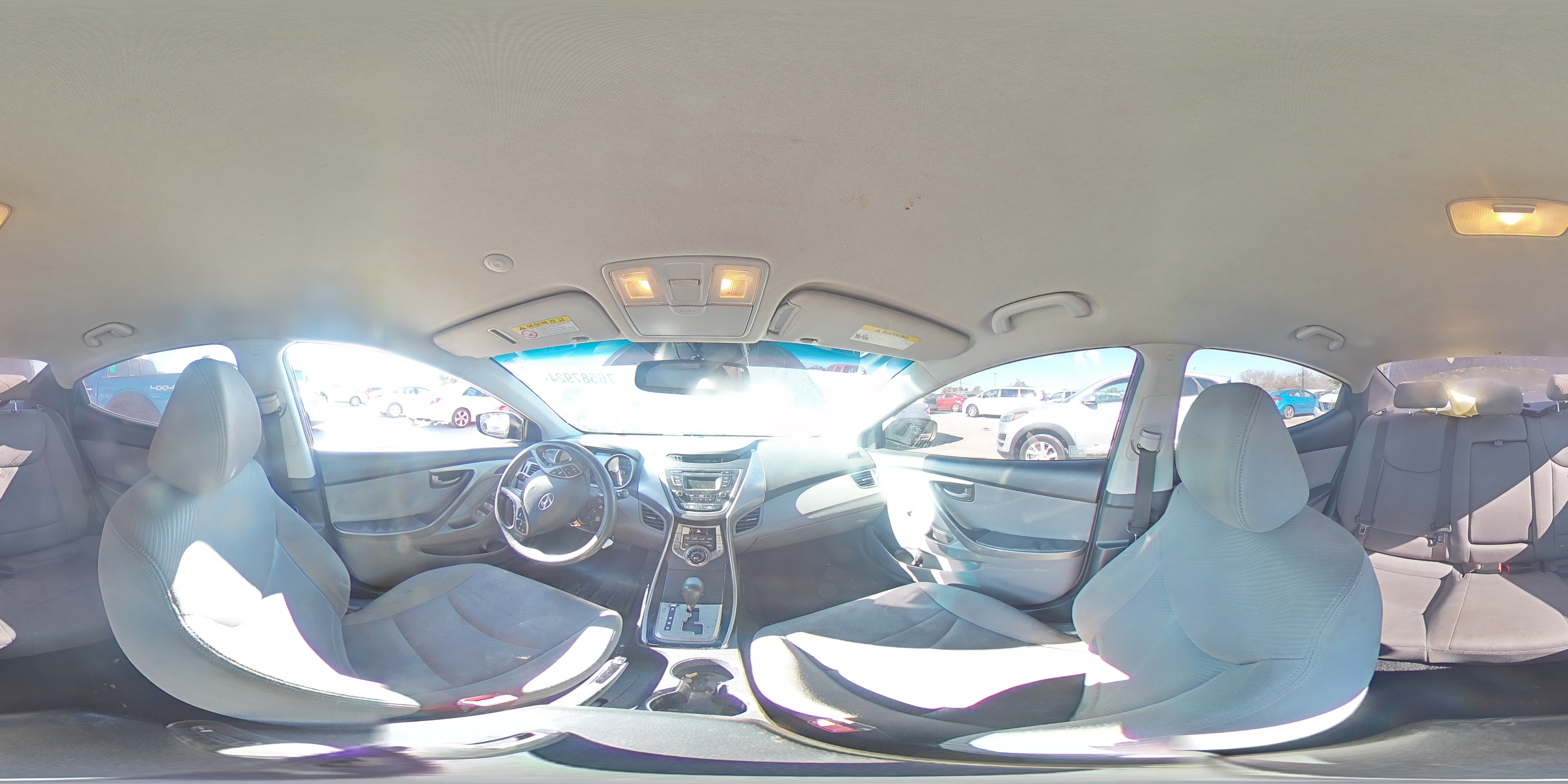2013 Hyundai Elantra - Image 13