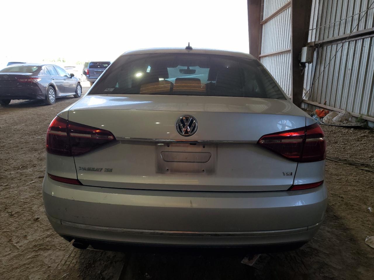 1VWBT7A33HC022356 2017 Volkswagen Passat Se