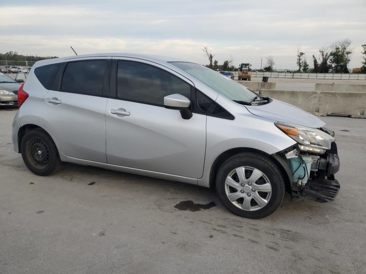 2017 Nissan Versa - Image 4
