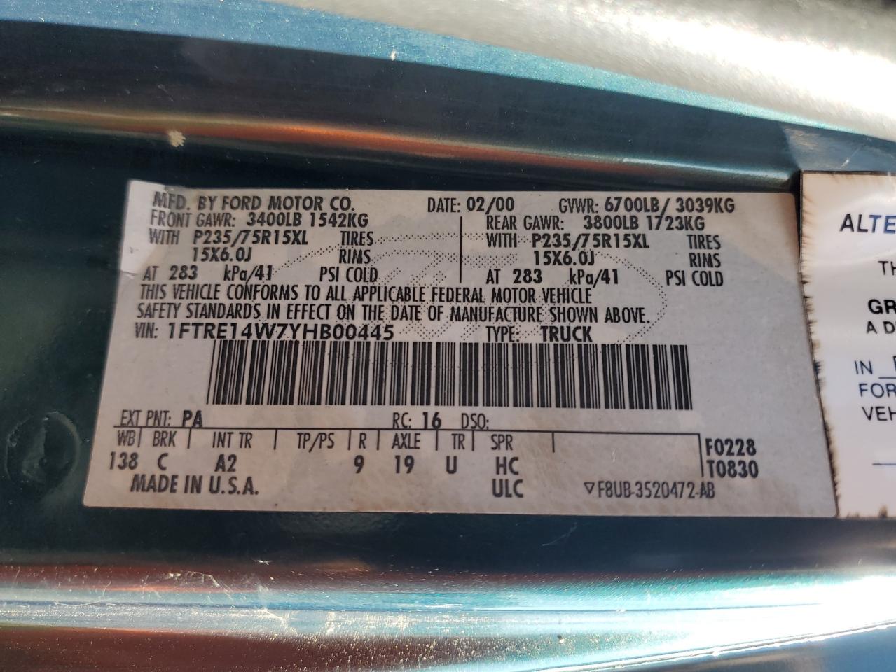 2000 Ford Econoline E150 Van VIN: 1FTRE14W7YHB00445 Lot: 75105234