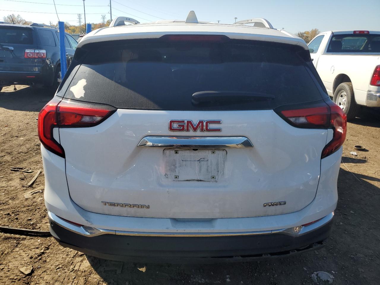 3GKALVEVXJL288891 2018 GMC Terrain Slt