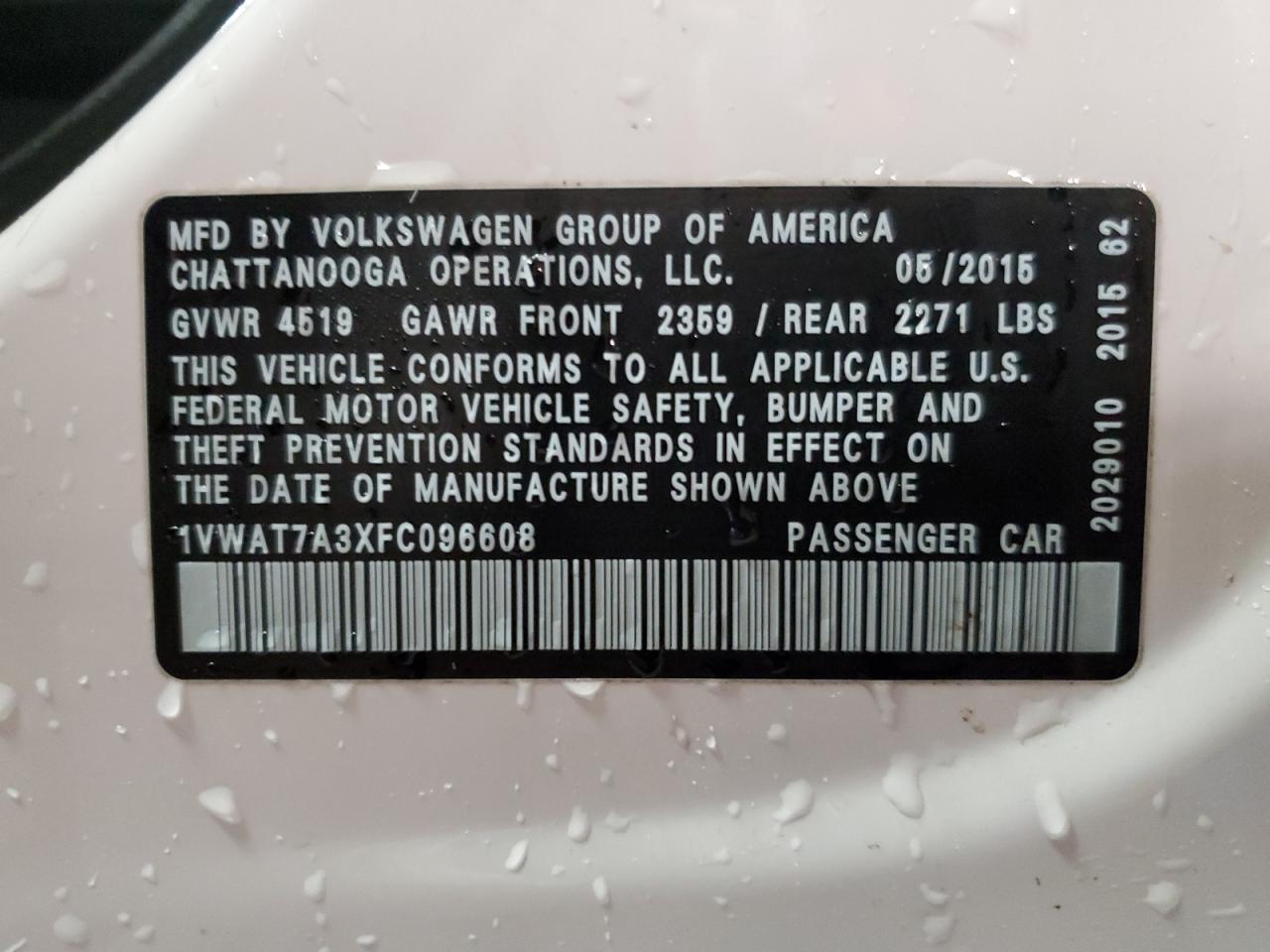 2015 Volkswagen Passat - Image 12