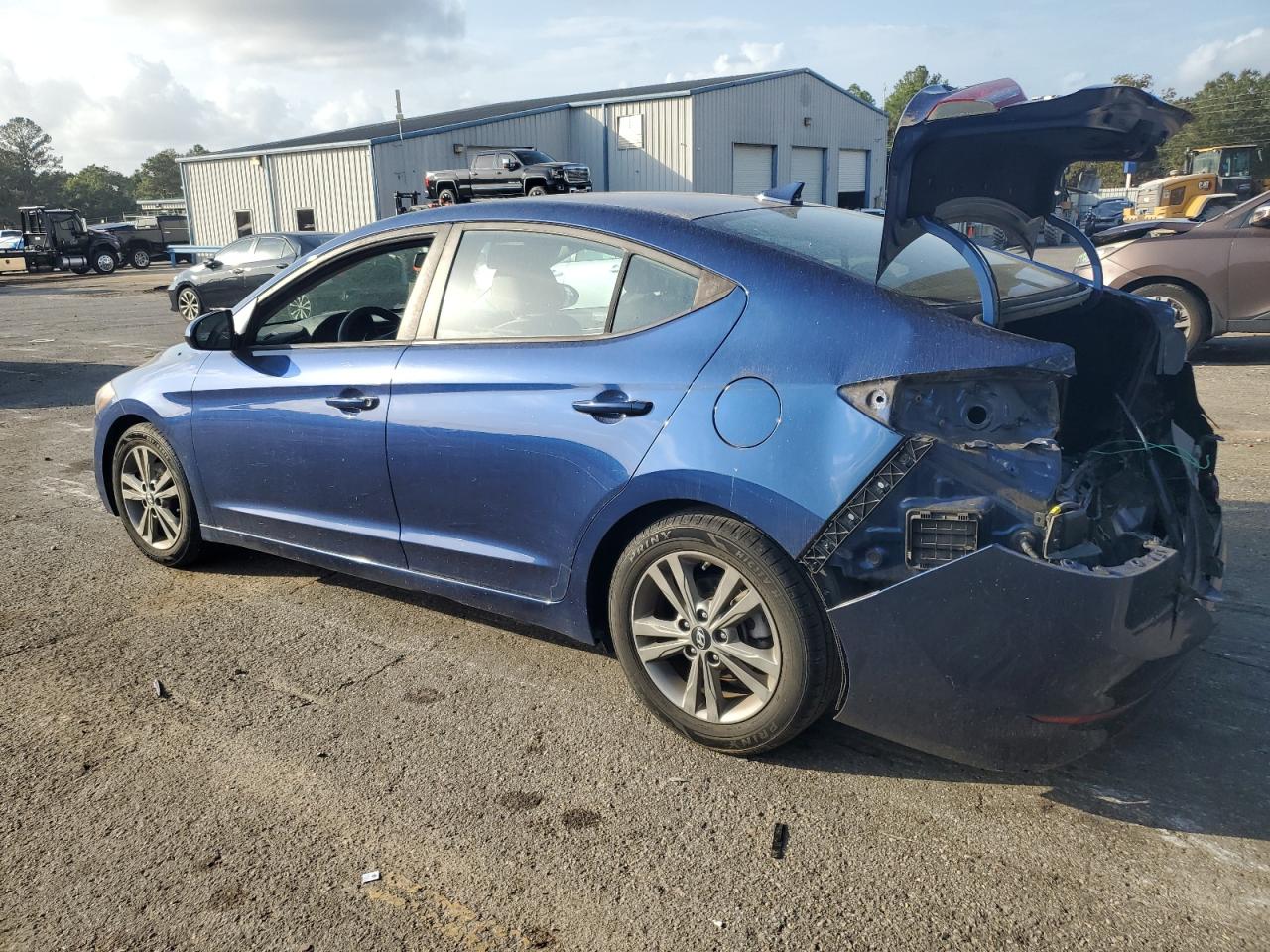 2018 Hyundai Elantra - Image 2