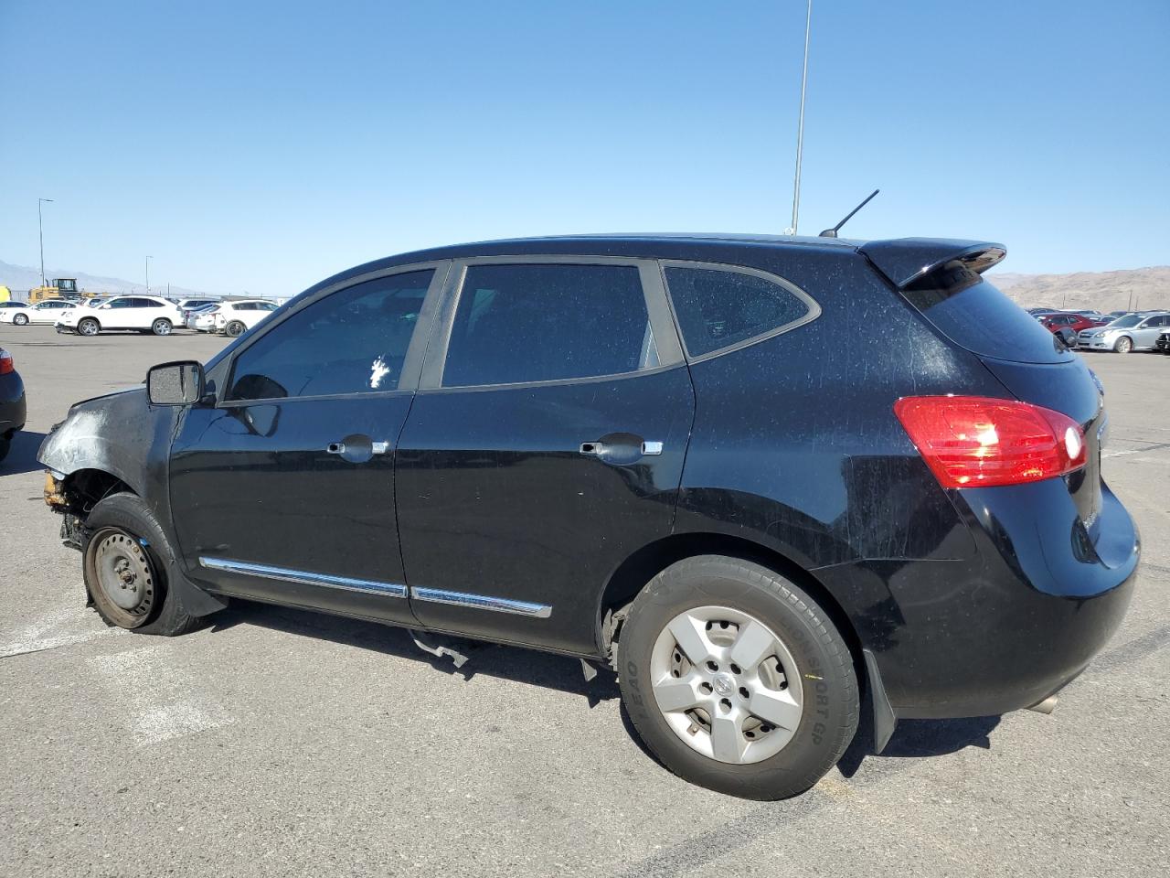 2012 Nissan Rogue - Image 2