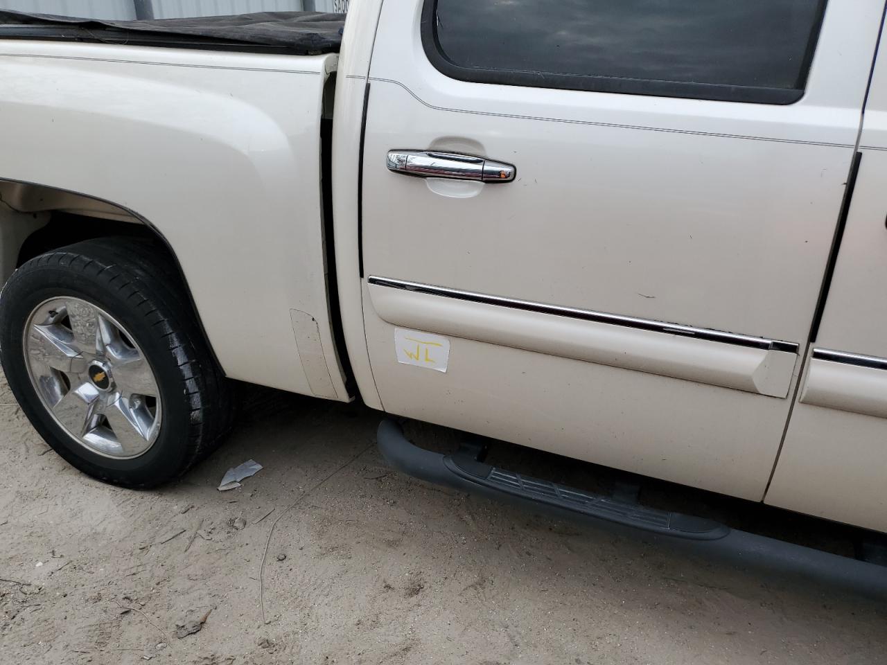 2011 Chevrolet Silverado C1500 Lt VIN: 3GCPCSE06BG237326 Lot: 74845194