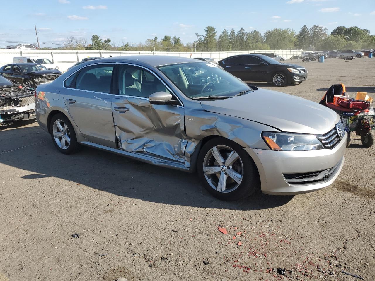 2014 Volkswagen Passat - Image 4