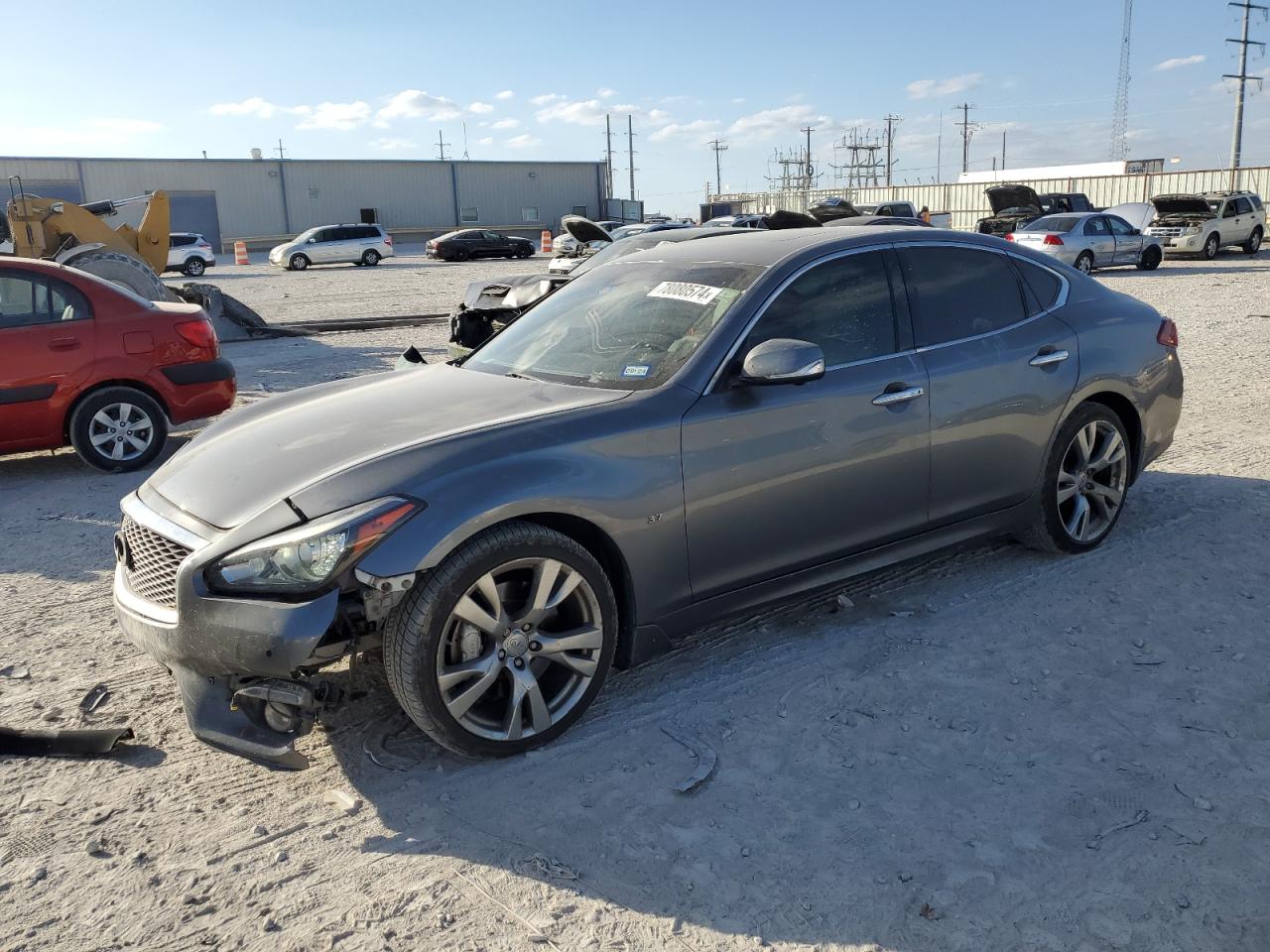 2017 Infiniti Q70 - Image 1