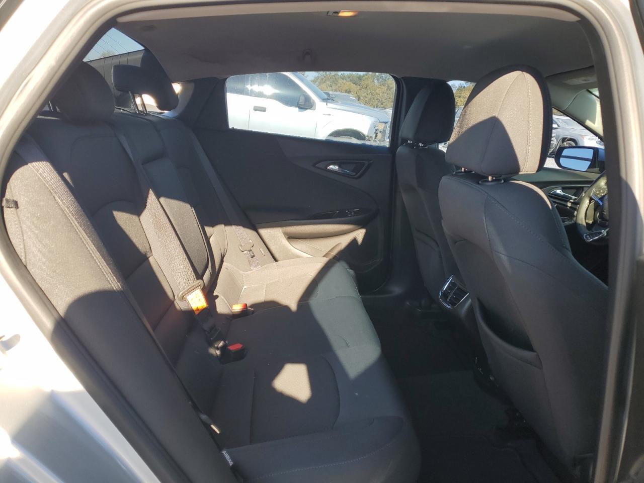 2016 Chevrolet Malibu - Image 10