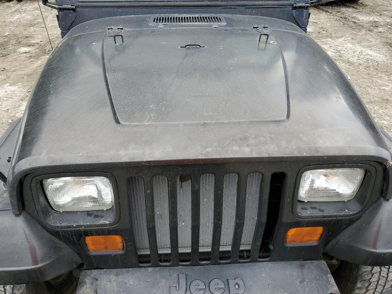 1J4FY19P6RP453045 1994 Jeep Wrangler / Yj S