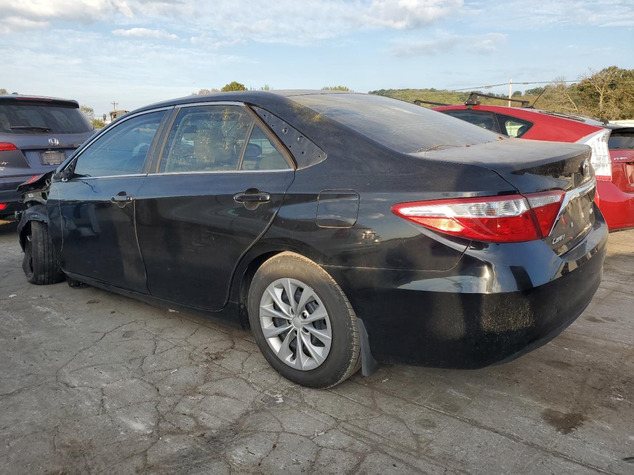 4T4BF1FK3FR467440 2015 TOYOTA CAMRY - Image 2