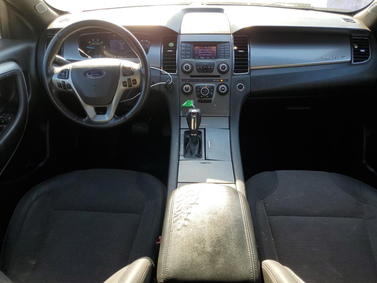 2013 Ford Taurus - Image 8