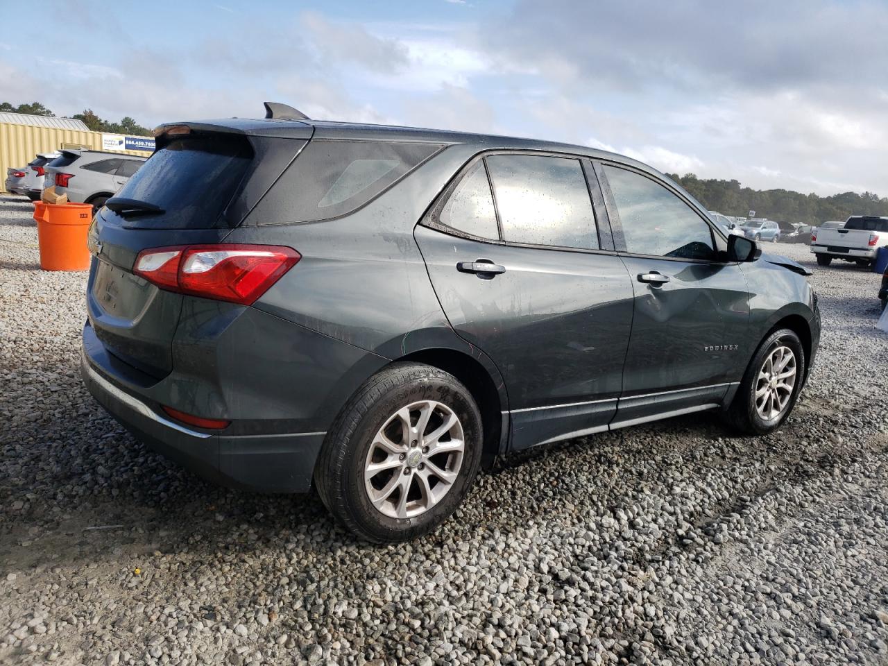 2018 Chevrolet Equinox - Image 3