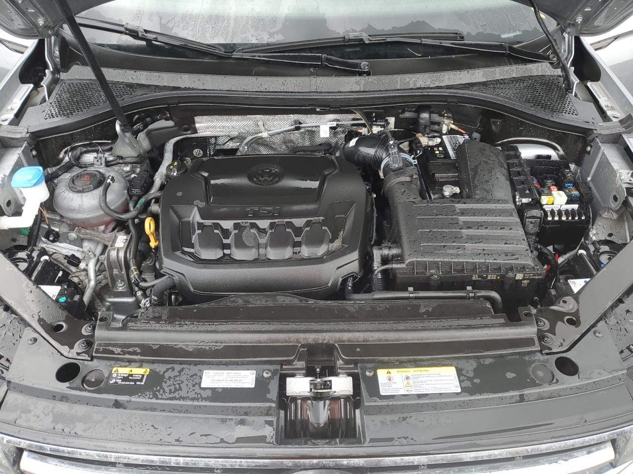 2023 Volkswagen Tiguan - Image 12