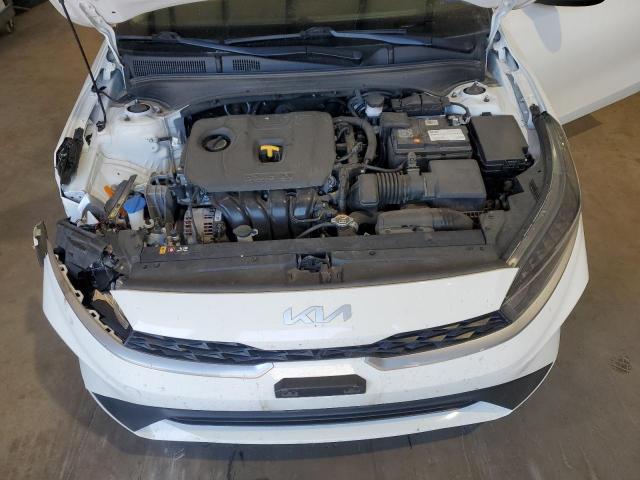 3KPF24AD4NE447345 Kia Forte FE 11