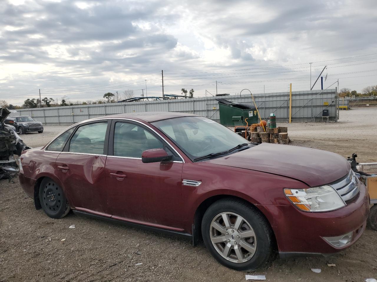 2008 Ford Taurus - Image 4