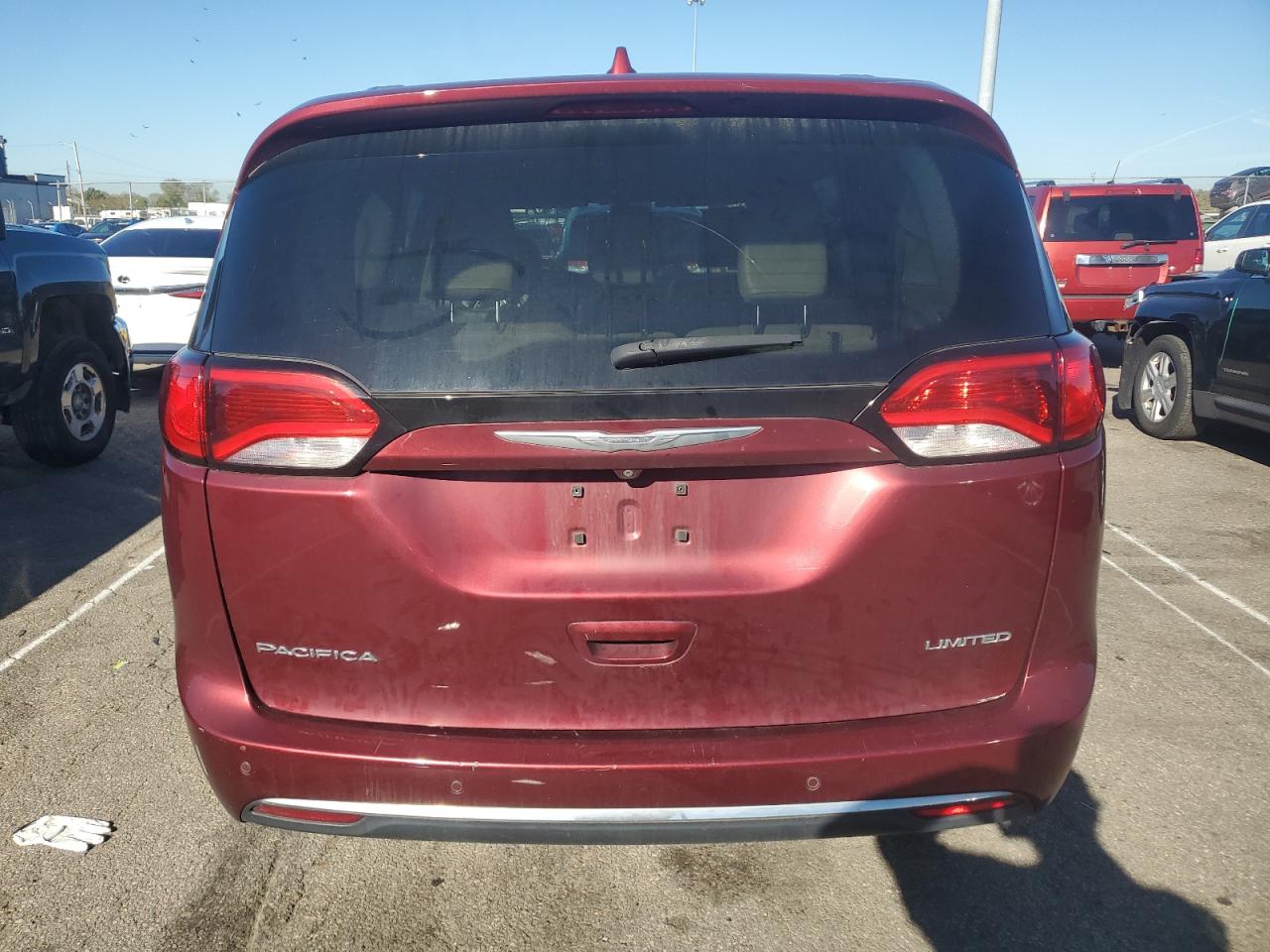 2018 Chrysler Pacifica Limited VIN: 2C4RC1GG6JR107083 Lot: 73368504