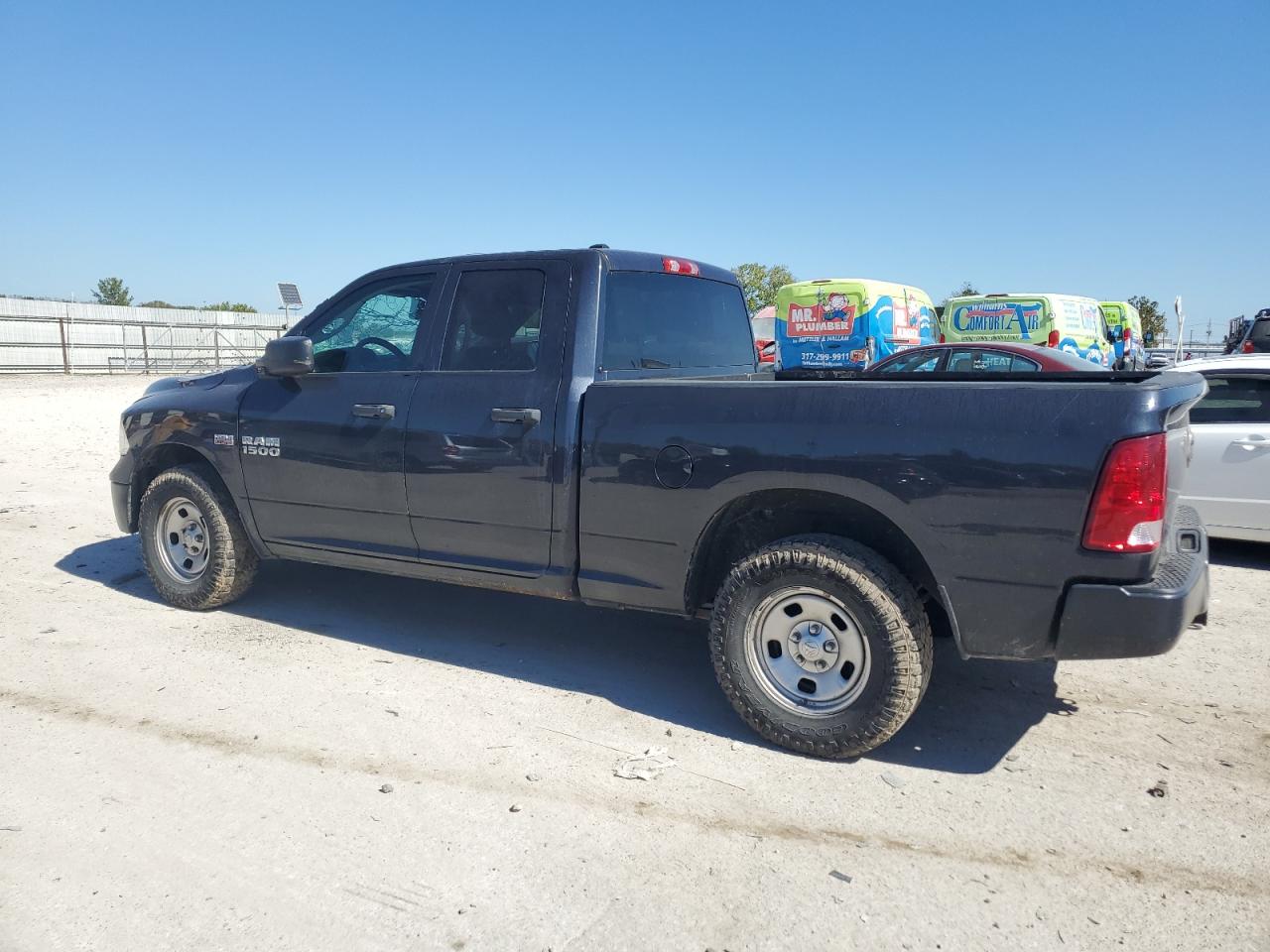 2016 RAM 1500 - Image 2