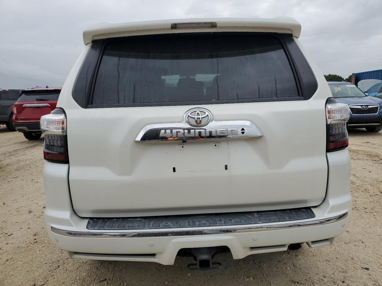 JTEBU5JR8K5620880 2019 Toyota 4Runner Sr5