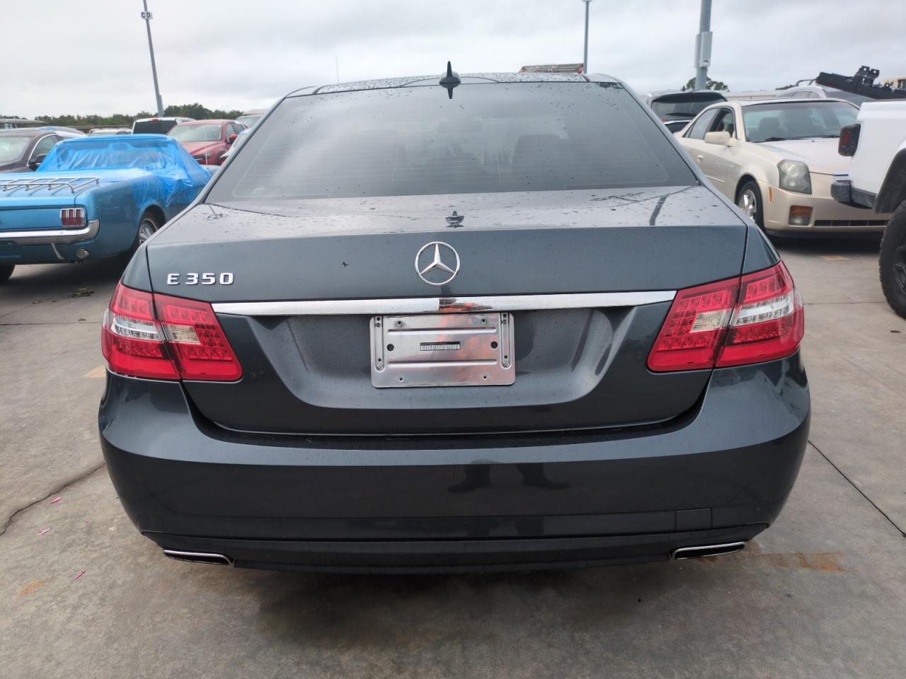 WDDHF5KB8DA728877 2013 Mercedes-Benz E 350