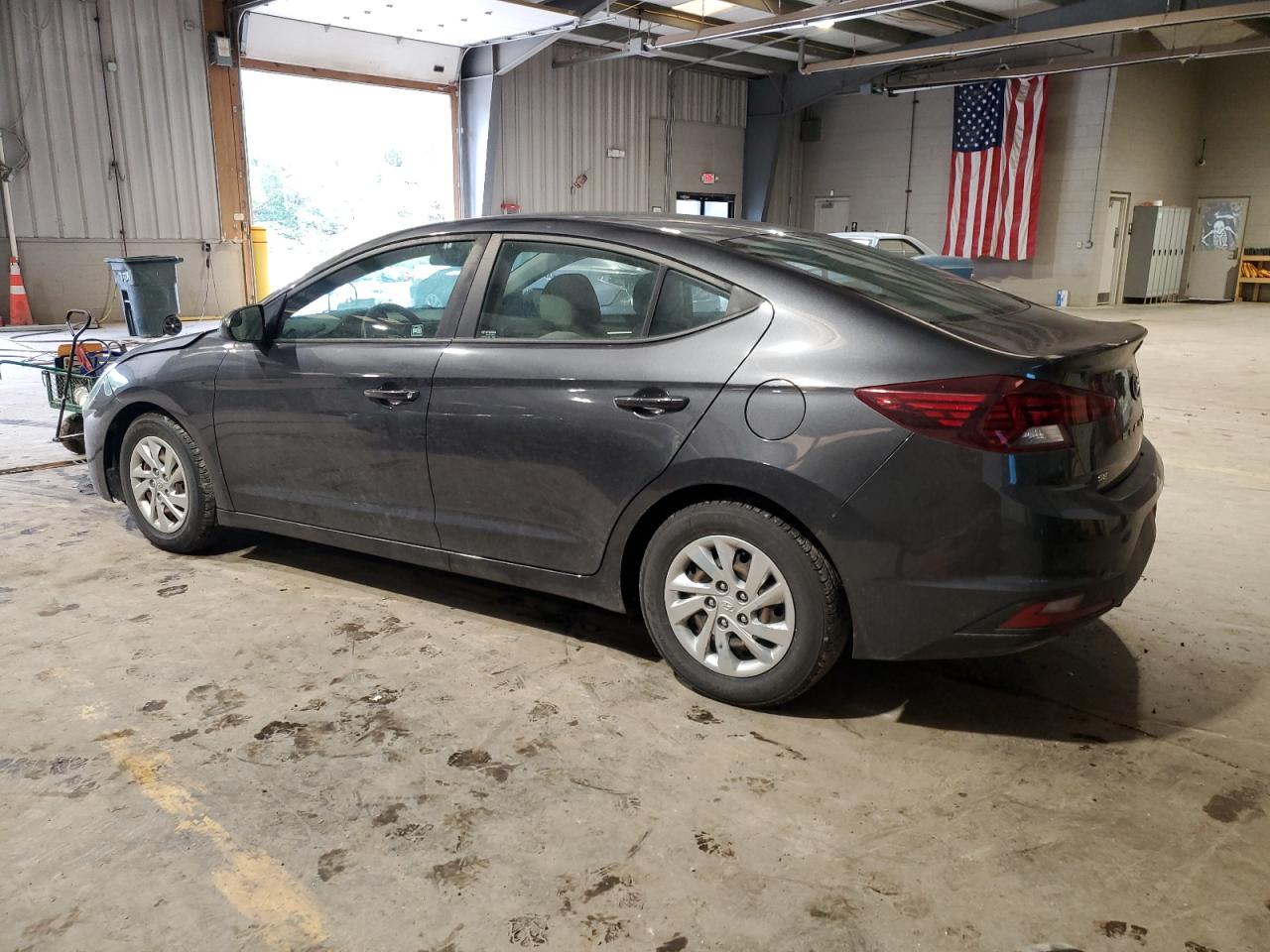 5NPD74LF6LH612070 2020 HYUNDAI ELANTRA - Image 2