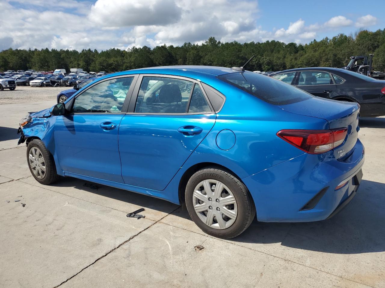 2022 Kia Rio - Image 2
