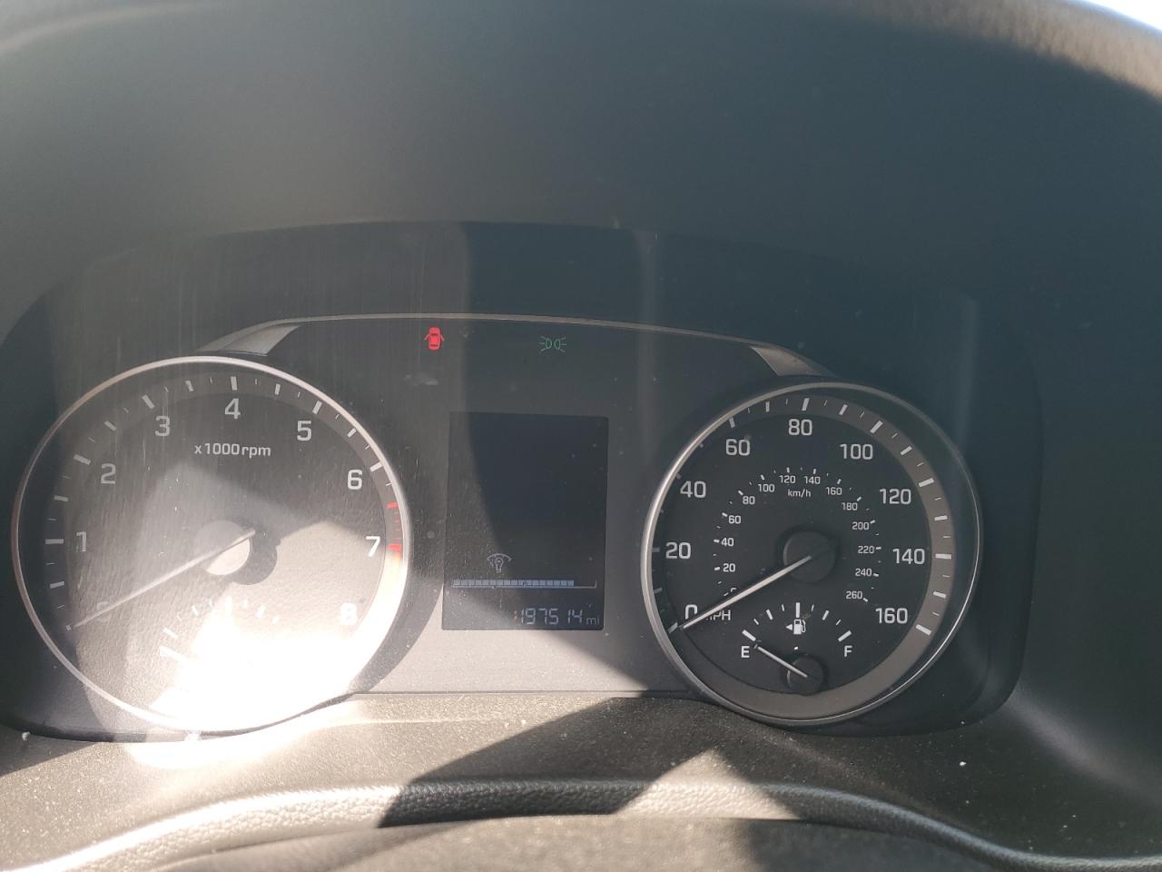 2017 Hyundai Elantra - Image 9