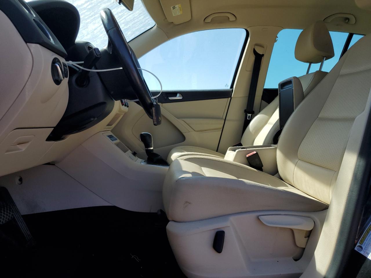 2014 Volkswagen Tiguan S VIN: WVGAV3AX0EW580613 Lot: 72699534