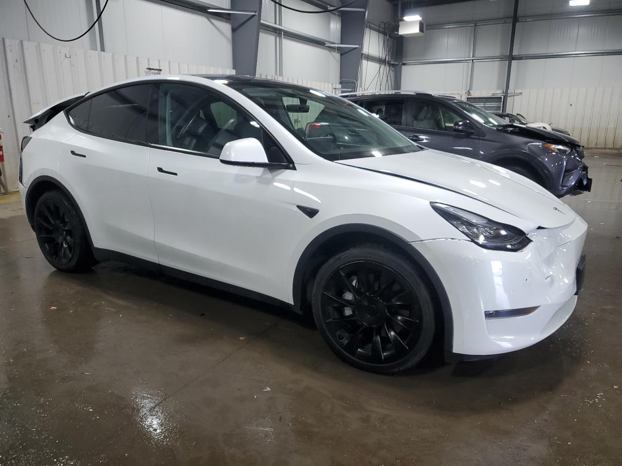 2020 Tesla Model Y VIN: 5YJYGDEF8LF002720 Lot: 74219424