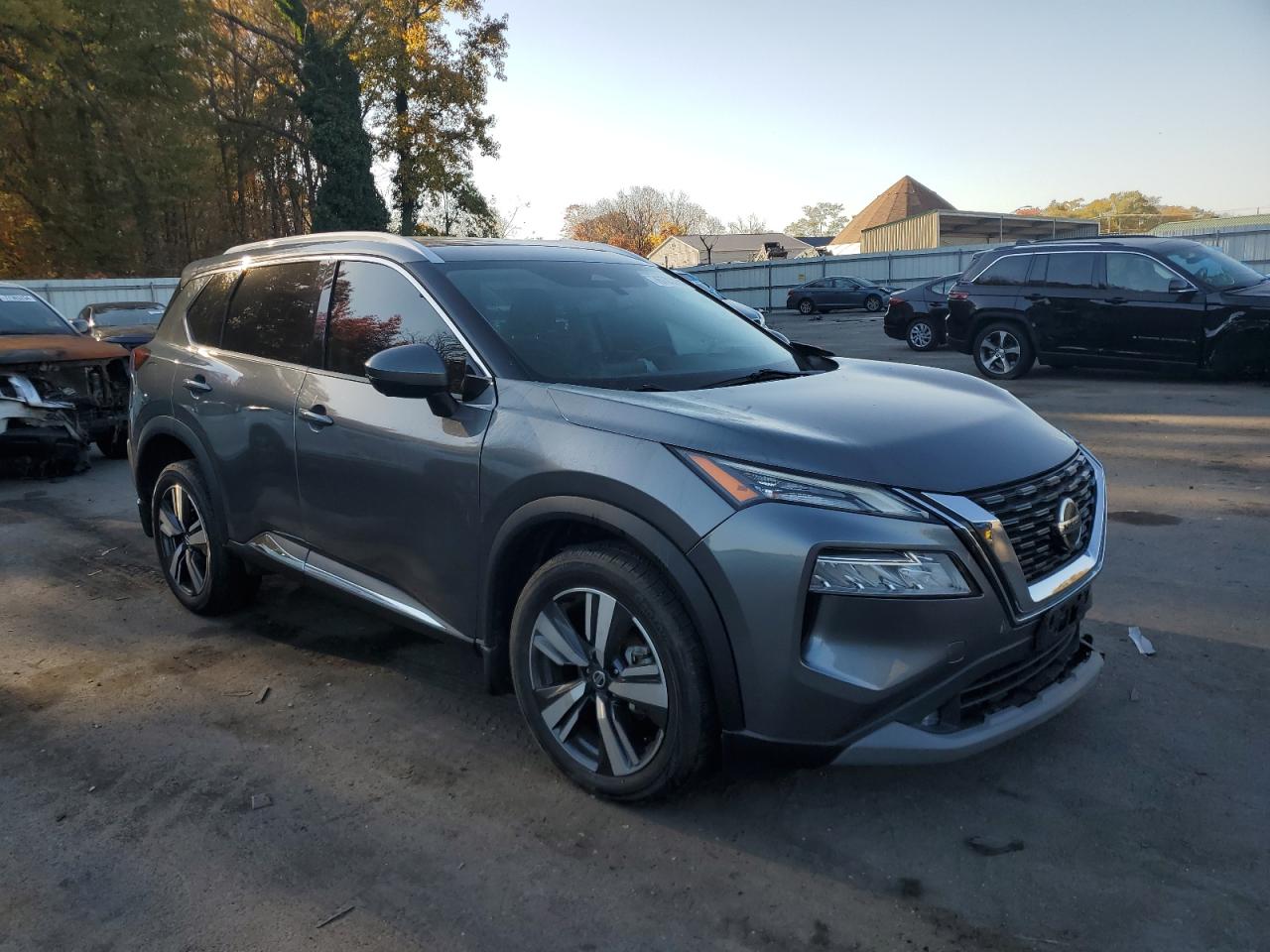 2021 Nissan Rogue - Image 4