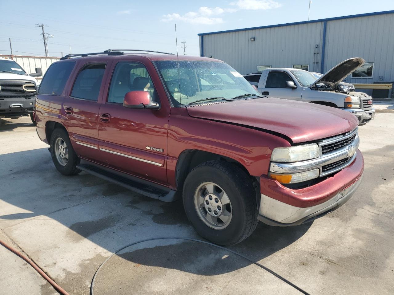 2002 Chevrolet Tahoe C1500 VIN: 1GNEC13Z12R209282 Lot: 75562004