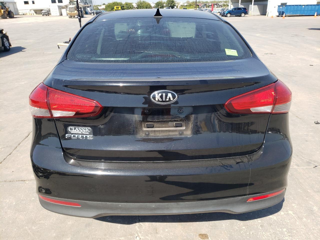 3KPFK4A76HE049486 2017 Kia Forte Lx