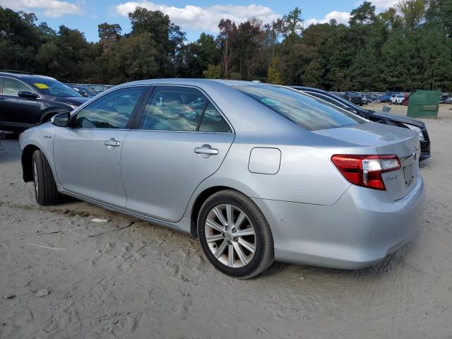 Седани TOYOTA CAMRY 2013 Сріблястий