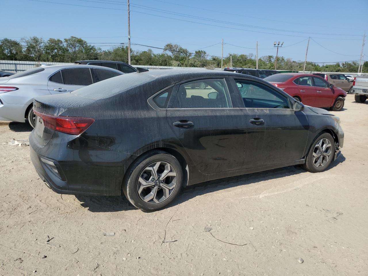 VIN 3KPF24AD4KE052433 2019 KIA FORTE no.3