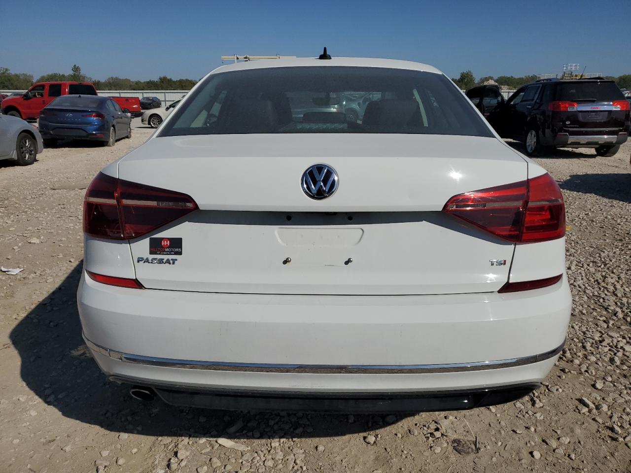 2018 Volkswagen Passat S VIN: 1VWAA7A3XJC019087 Lot: 74577794