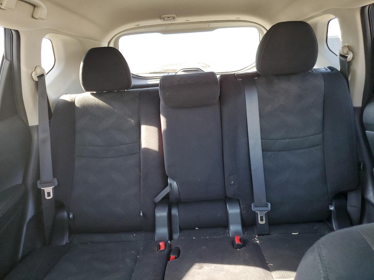 2016 Nissan Rogue - Image 10