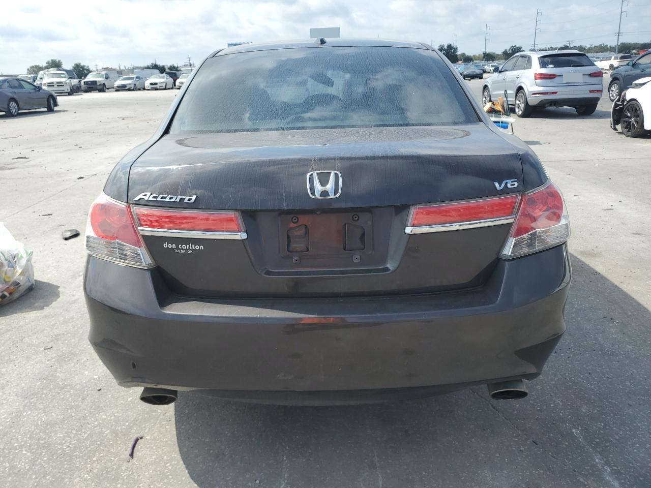 2011 Honda Accord Exl VIN: 1HGCP3F82BA013645 Lot: 76079664