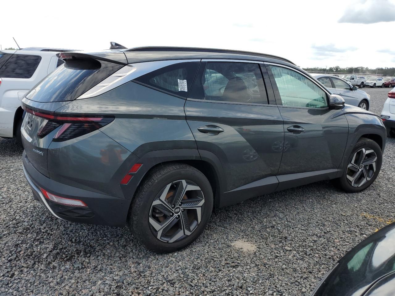 2022 Hyundai Tucson - Image 3
