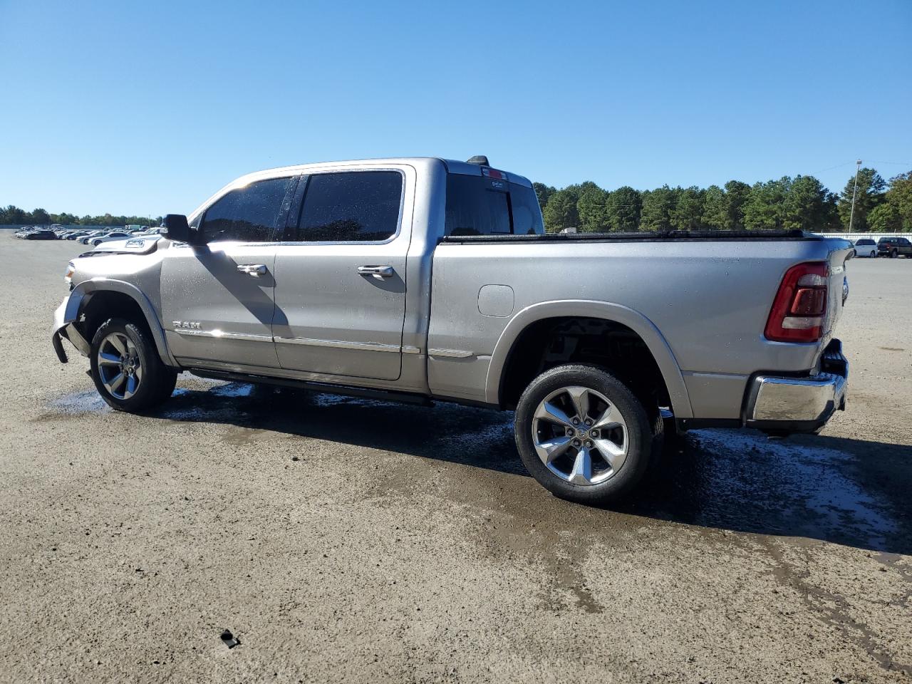 2019 RAM 1500 - Image 2
