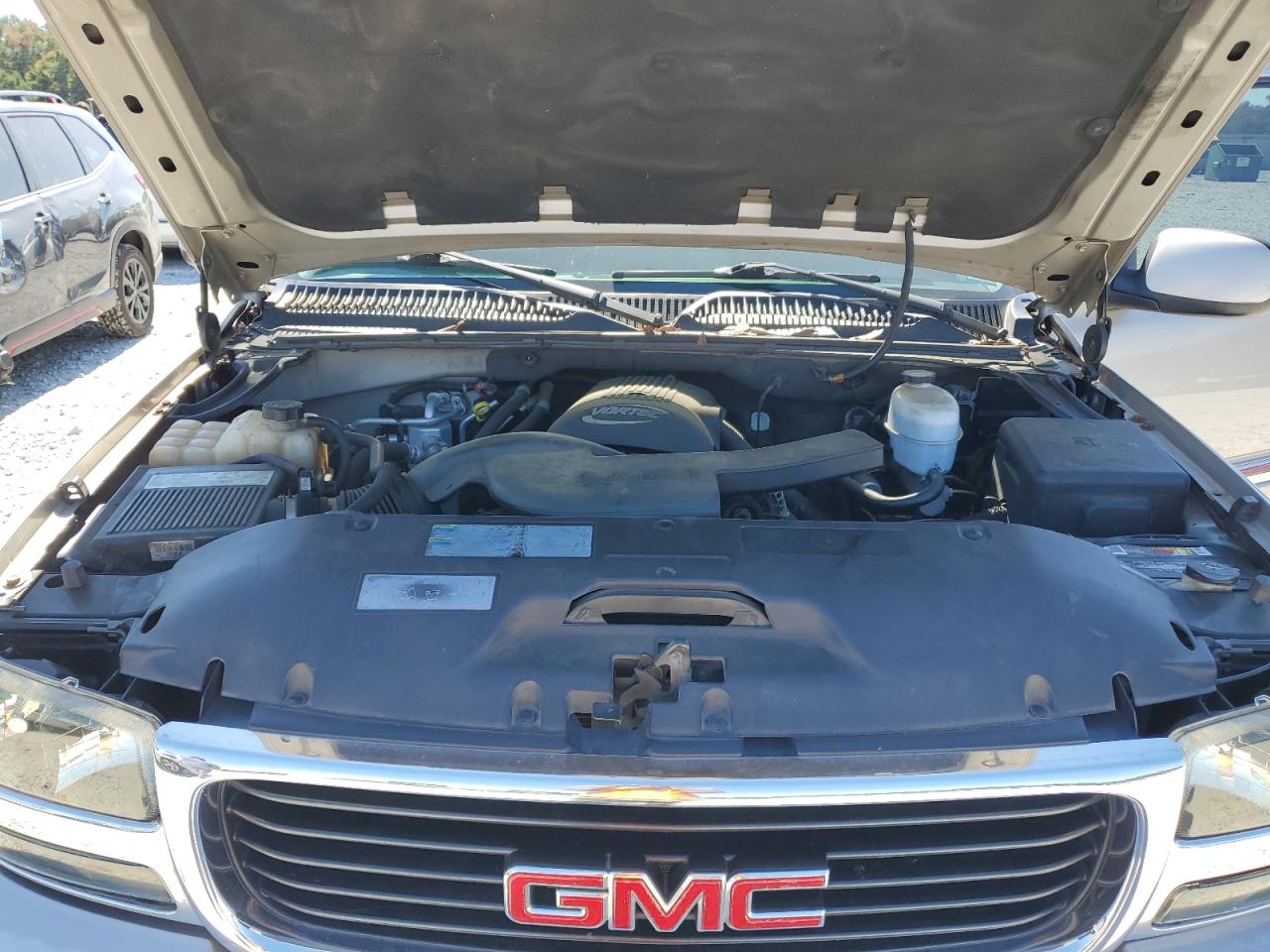 2006 GMC Yukon - Image 12