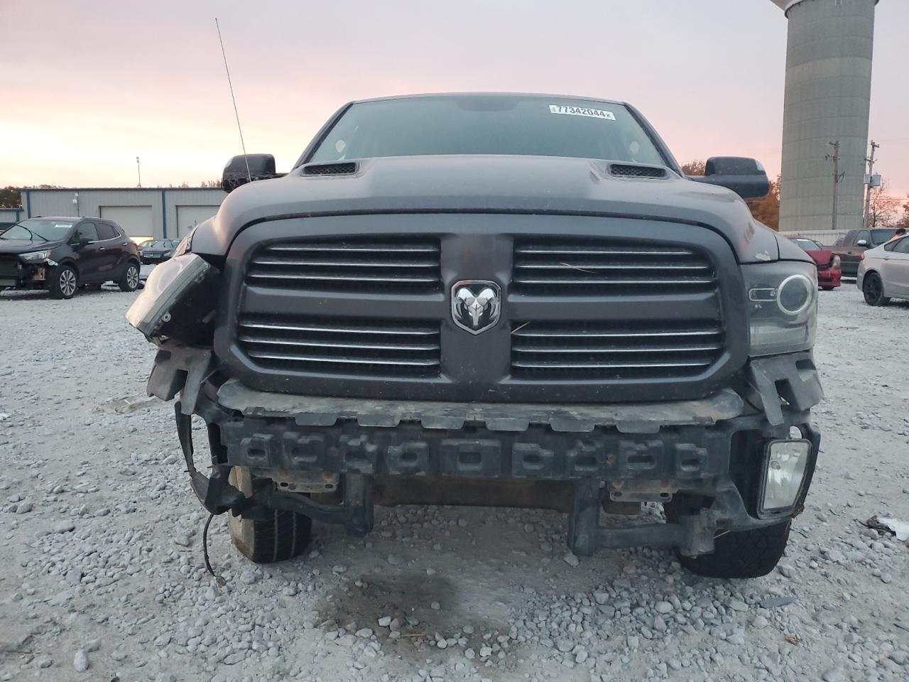 2014 RAM 1500 - Image 5