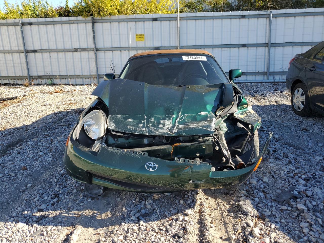 2002 Toyota MR2 - Image 5