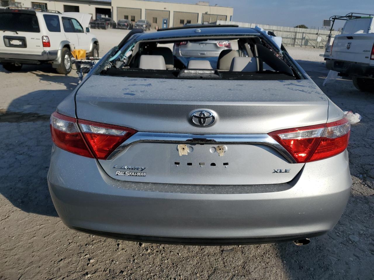 2017 Toyota Camry - Image 6