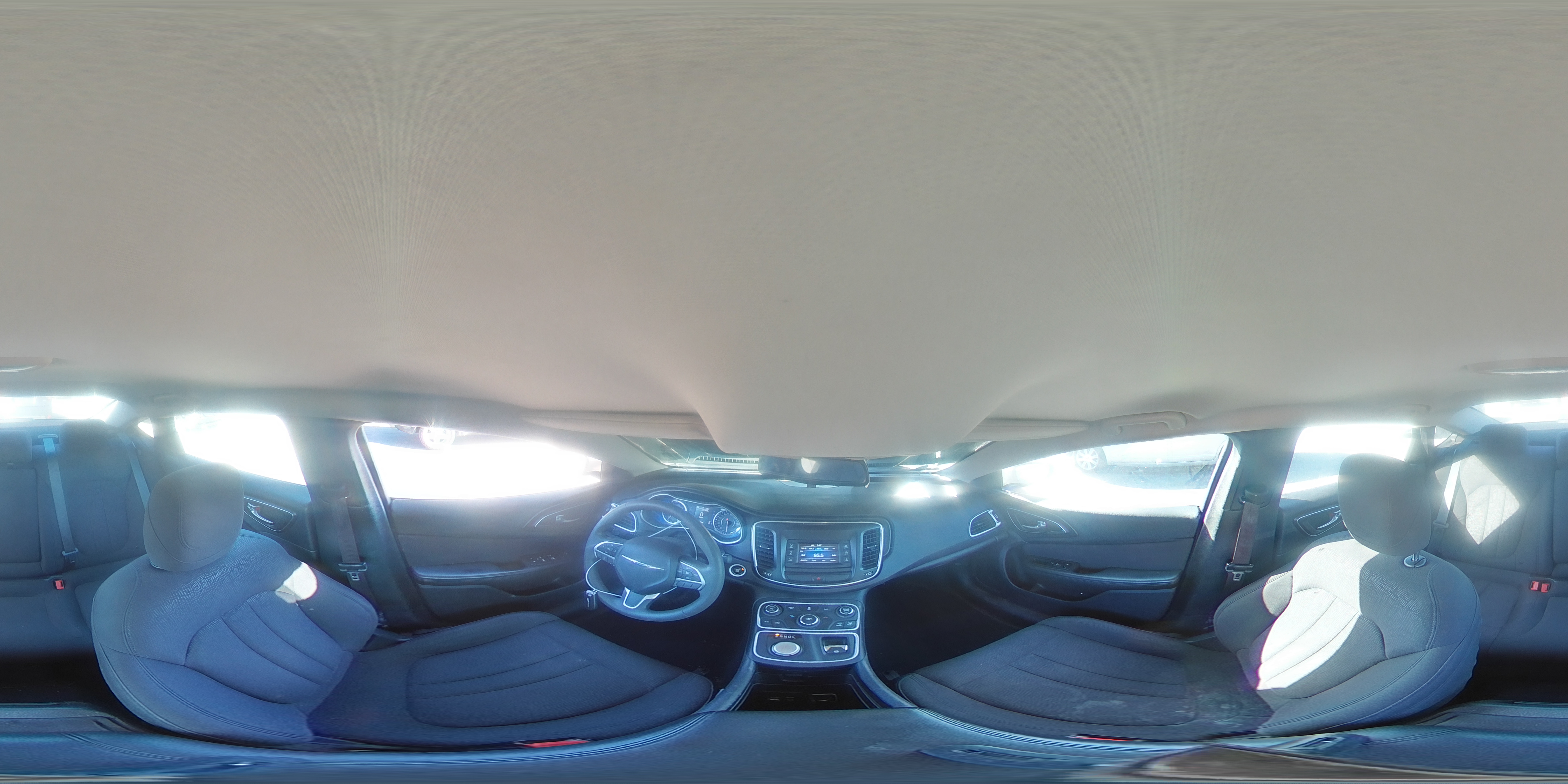 2015 Chrysler 200 - Image 13
