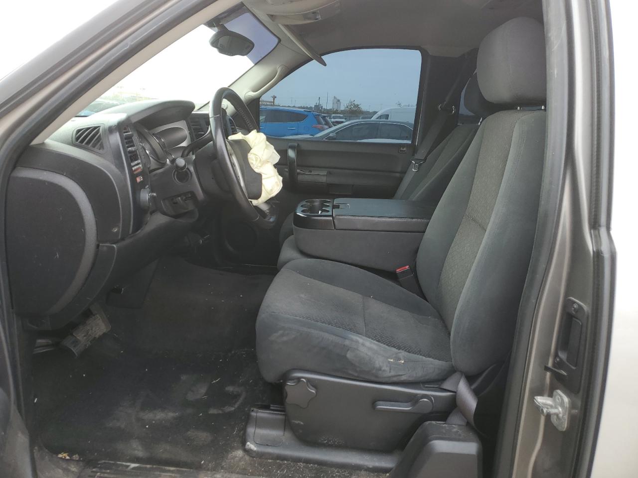 2007 Chevrolet Silverado - Image 7
