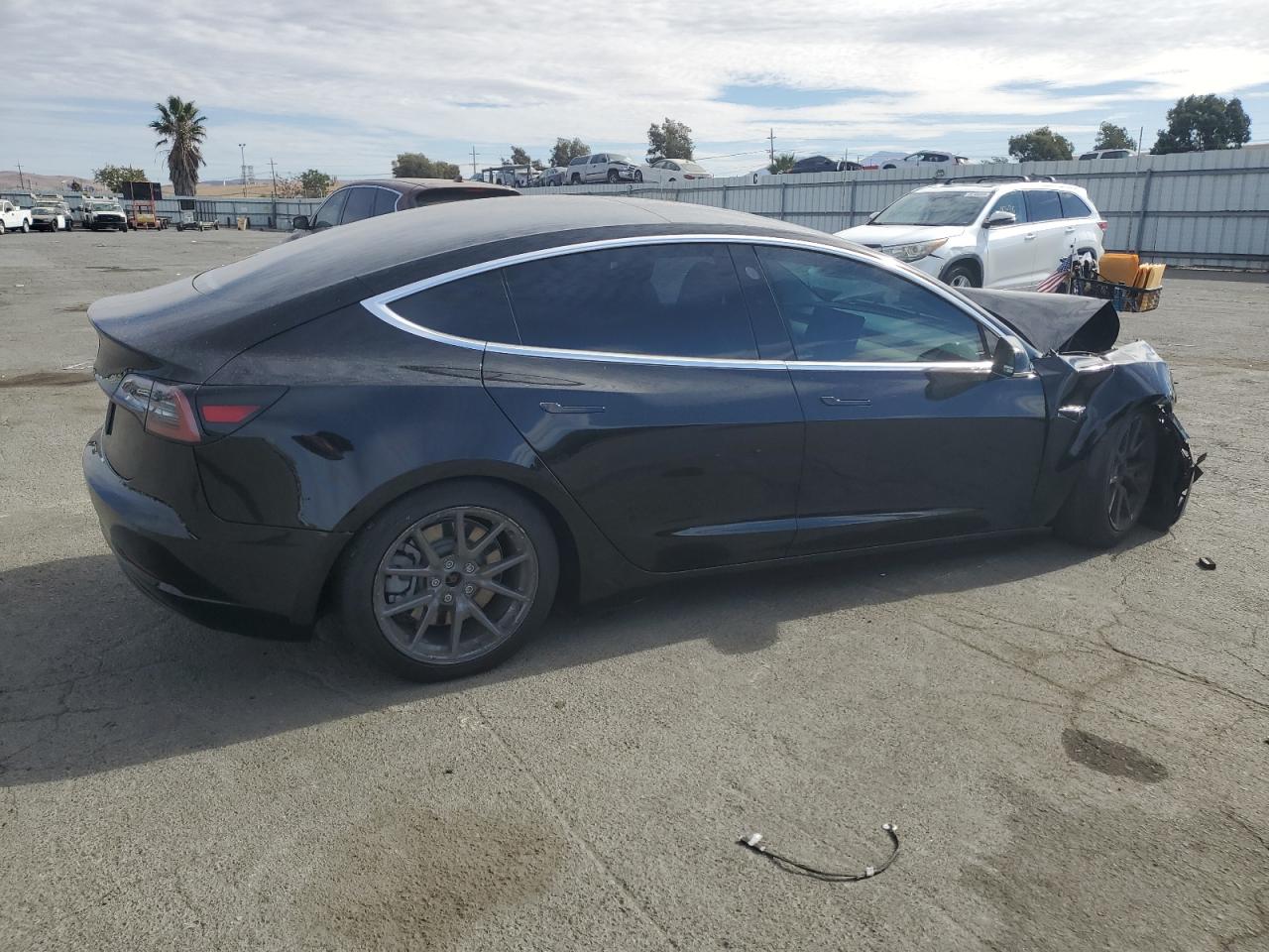 VIN 5YJ3E1EA5KF410013 2019 TESLA MODEL 3 no.3